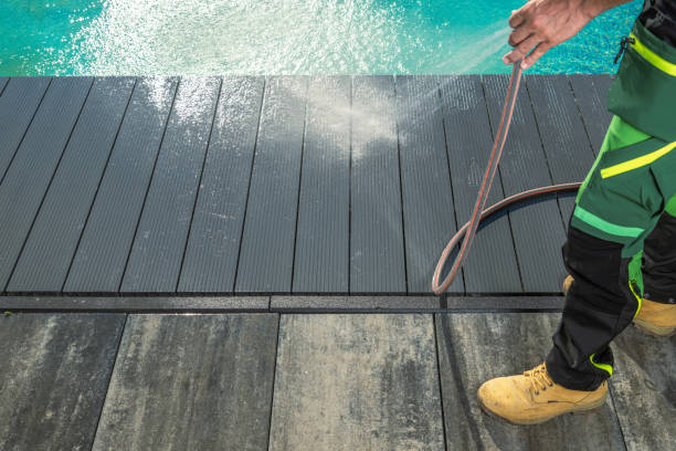 Best Garage Pressure Washing  in Highpoint, OH